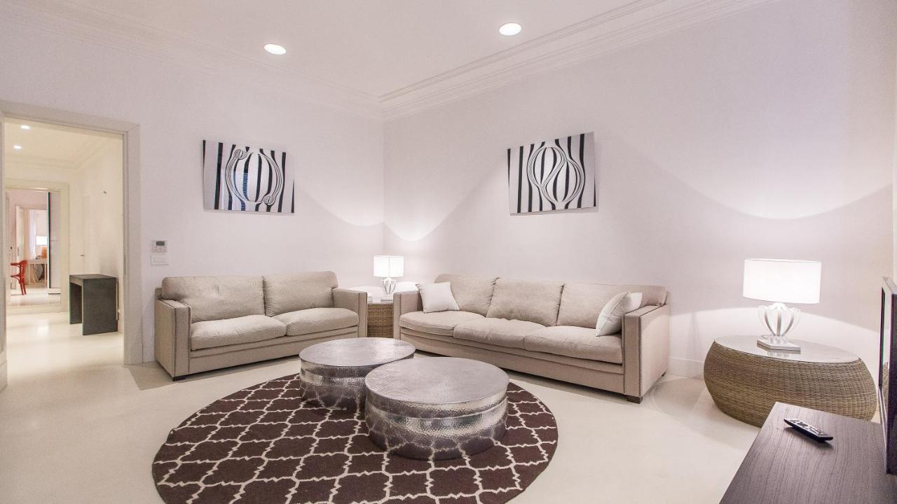 Pantheon Exclusive-rental In Apartment Rom